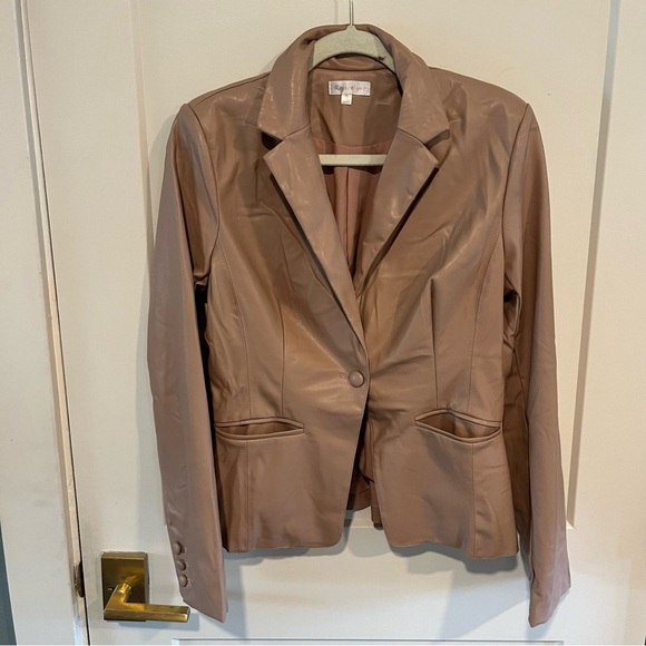Rosevelvet Taupe Faux Leather Blazer Medium - Picture 1 of 16